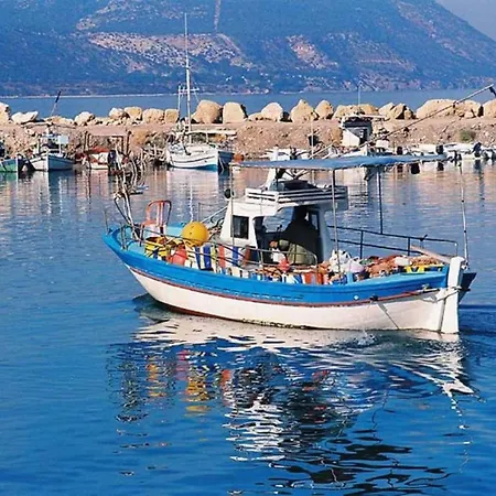 فيلة Beautiful 5 Star Holiday In A Prime Location In Sotira, Book Early To Secure Your Dates, Sotira 1200 *