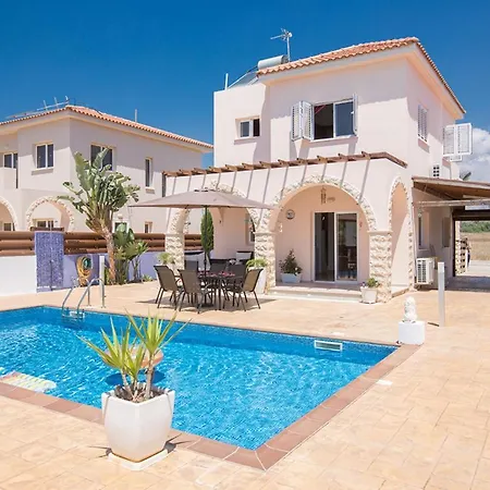فيلة Beautiful 5 Star Holiday In A Prime Location In Sotira, Book Early To Secure Your Dates, Sotira 1200 *