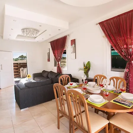 فيلة Beautiful 5 Star Holiday In A Prime Location In Sotira, Book Early To Secure Your Dates, Sotira 1200 أيا نابا