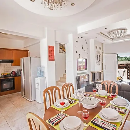 Beautiful 5 Star Holiday In A Prime Location In Sotira, Book Early To Secure Your Dates, Sotira 1200 *