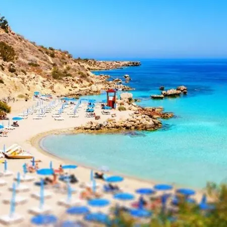 Villa Beautiful 5 Star Holiday In A Prime Location In Sotira, Book Early To Secure Your Dates, Sotira 1200 Ayia Napa